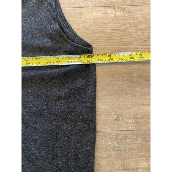 L. L. Bean Vintage  Charcoal Gray Sweater 100% Lambs Wool Vest Casual Mens XL - Picture 7 of 7